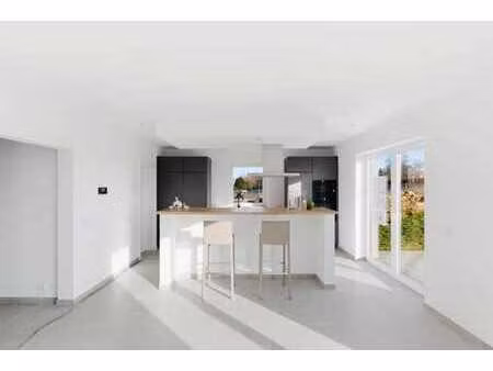 maison neuve situé dans un cadre calme et verdoyant