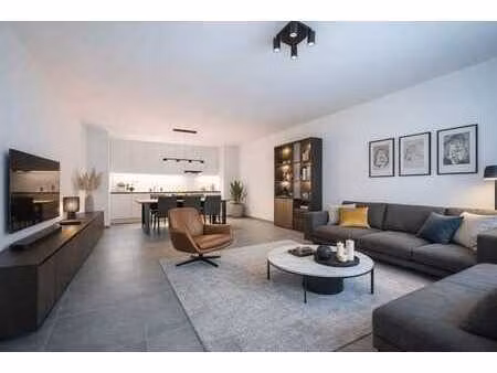 recent appartement (77 m²) met staanplaats in hoogstraten.