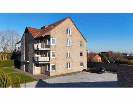 très bel appartement 2ch. avec jardin et garage