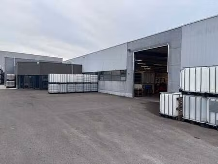 hall + bureaux à vendre – hauts sarts