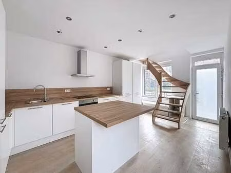 maison 2 chambres rénovée - centre de huy