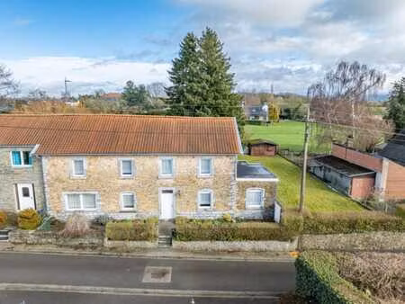 maison 3 façades avec jardin sise à florzé
