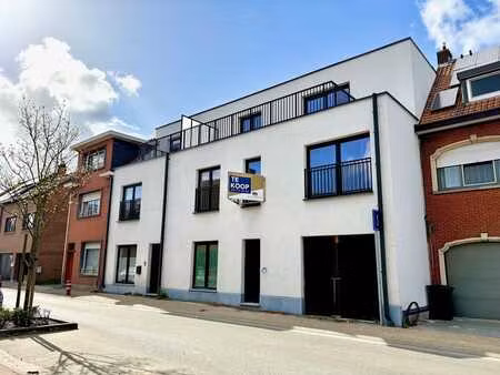 uitzonderlijke vernieuwbouw met 11 m gevelbreedte  5 slaa...
