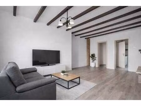 appartement rez-de-chaussée à rafraîchir à ooigem