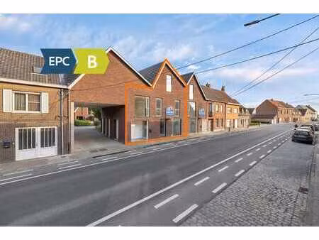maison nouvellement construite 5 chambres