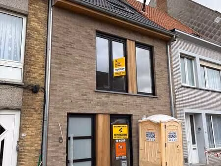 afgewerkte bel-etagewoning met zuid gerichte tuin te mari...