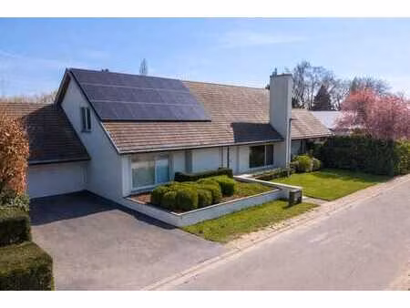ruime tijdloze villa | 2.800 m²