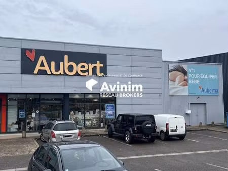 local commercial à louer