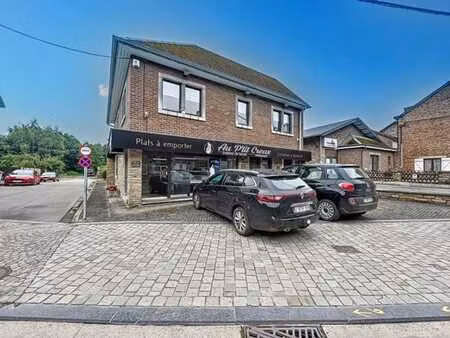 stavelot - commerce individuel avec parking
