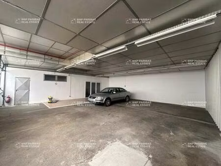 local d'activités à louer