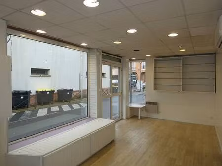 local commercial à louer