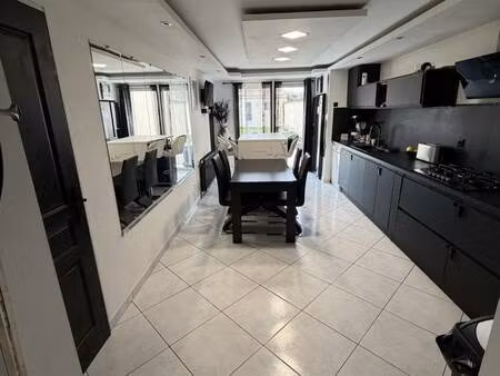 maison de ville à vendre