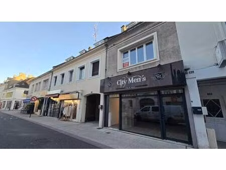 local commercial à louer