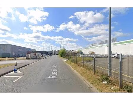 local commercial à louer