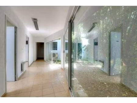 local commercial à vendre