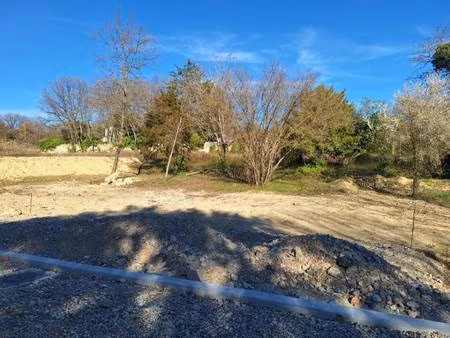 terrain constructible viabilisé à vendre