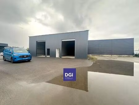 local d'activités à louer