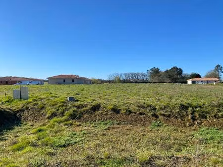 terrain constructible viabilisé à vendre