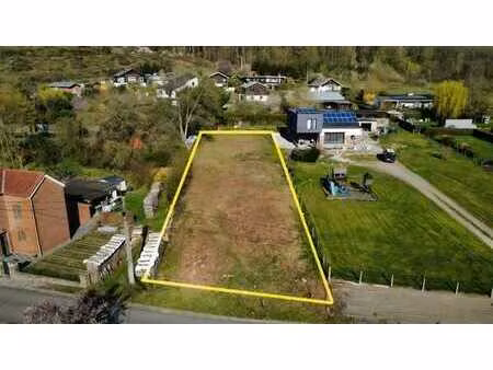 superbe terrain a batir - 851 m²