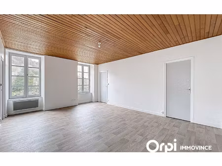 appartement murat 70 m² t-3 à vendre  77 000 €