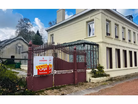 maison jenlain 268 m² t-5 à vendre  374 500 €