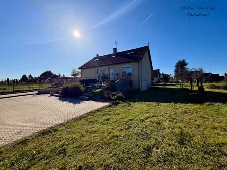 maison familiale 5 chambres – grand terrain clos – sous-sol complet – pontvallain