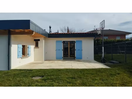 location meublée maison 5 pièces 110 m² à veigy-foncenex (74140)  2 950 €