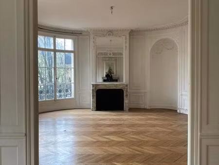 appartement familial place v hugo