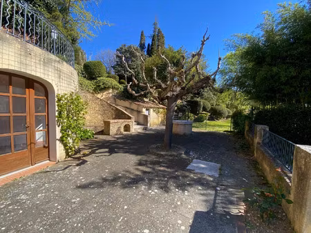 location maison 5 pièces 167 m² à aubagne (13400)