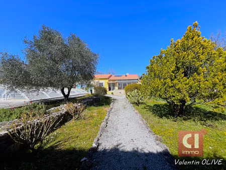 maison gareoult 4 pièces 116m2 avec piscine  garage et carport