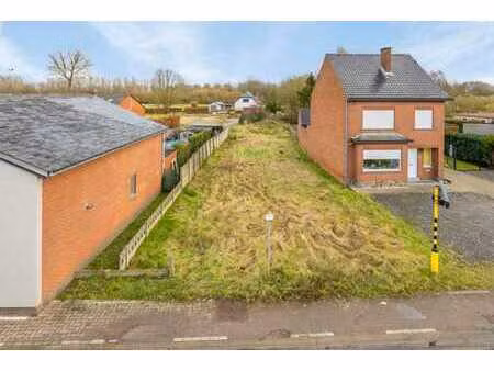 welgelegen bouwgrond van 548m² aan de ertsenrijkstraat