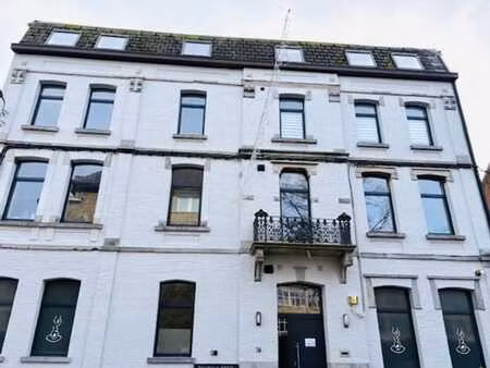 appartement très lumineux au centre de chimay