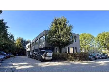 bureau de plain-pied abordable près de la n171 à kontich