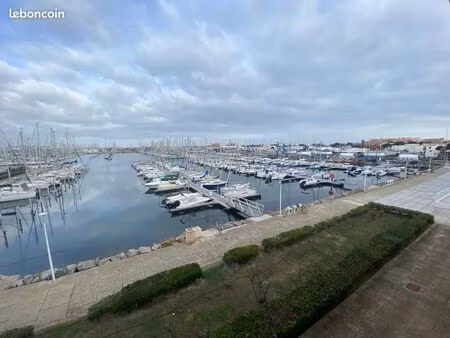 location a l annee appartement port leucate