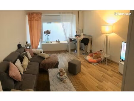 a louer t2bis centre-ville pont-du-château