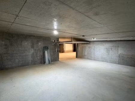 garage box fermé 57m2