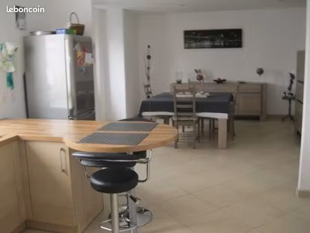 f3- cuisine équipée - duplex - parking- l'hopital