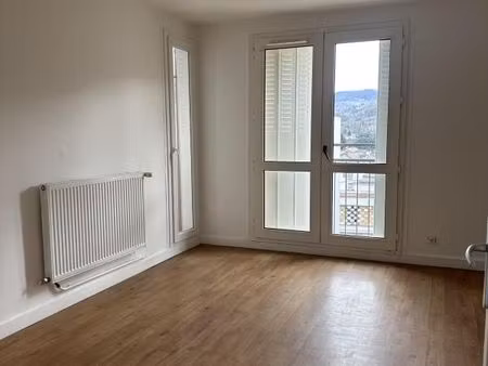 appartement 4 pièces 67 m²