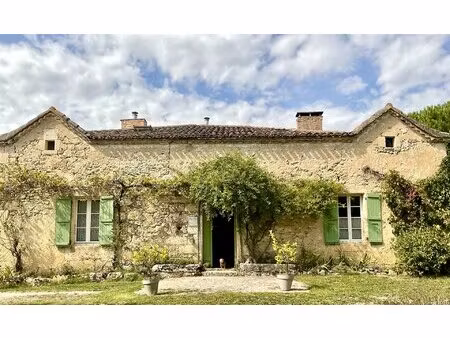 maison traditionnelle gasconne magnifique avec gîtes  studio de yoga et un hectare de...