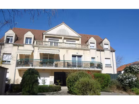 location appartement  38.64 m² t-2 à brie-comte-robert  860 €