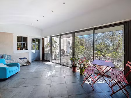 vente maison 9 pièces  180.00m²  saint