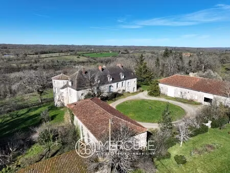 château à vendre à confolens