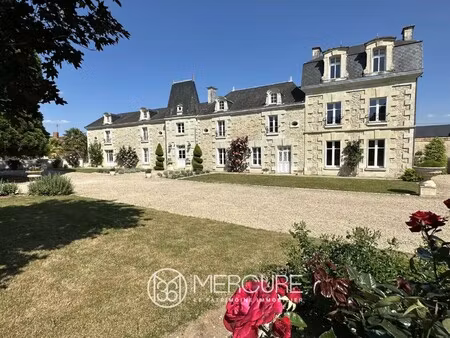 maison de luxe à vendre à monts-sur-guesnes