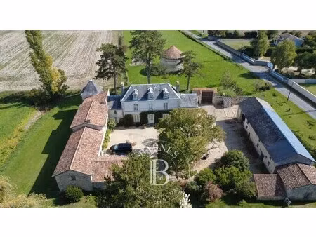 manoir à vendre à poitiers