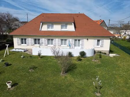 maison de 255 m² à bellac