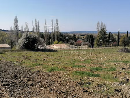 visan : terrain constructible 1 110 m² ? vue dégagée ? environnement calme ?