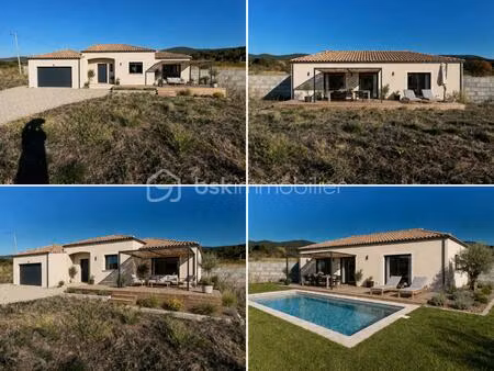 terrain de 1 070 m² à trausse