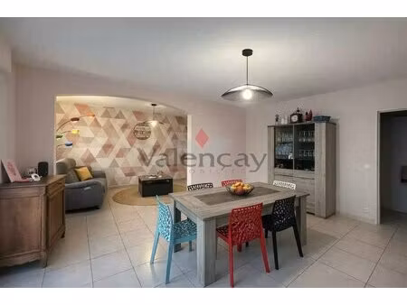 illzach  beau 4 pièces avec balcon et ascenseur