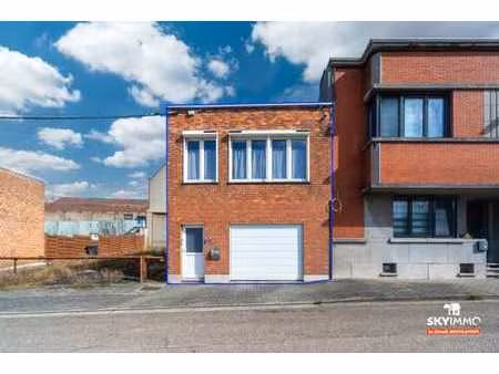 superbe maison avec entrepot - 2ch - terrasse + garage !!!