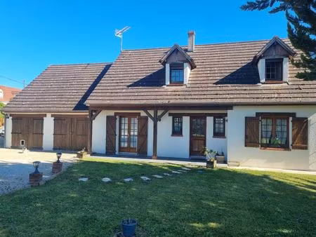 exclusivité maison familiale de 7 pièces 151 m² sh très bon état sur 1200 m²  dépendances 